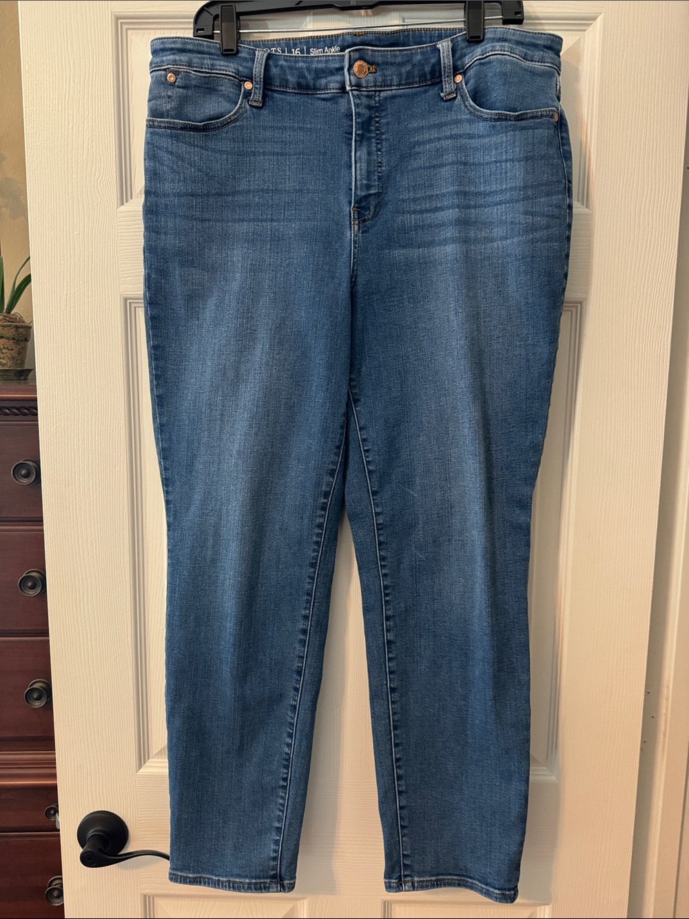 Talbots Slim Ankle Jeans in Medium Blue Wash